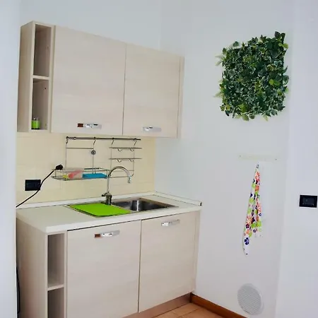 Brizi's Flat Mediolan