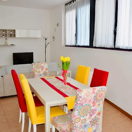 Brizi's Flat Mediolan
